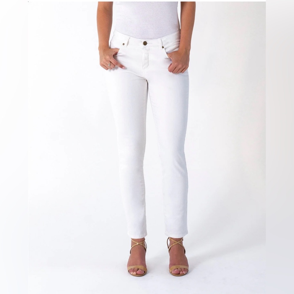 Vera Wang simply Vera women’s size 14 white ankle jeans